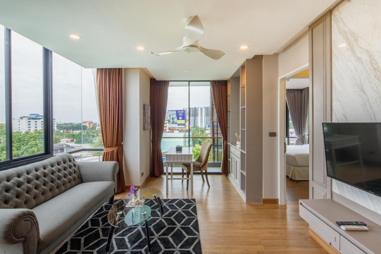 Parc Borough City Resort -Sha Extra Plus Chiang Mai Exterior photo